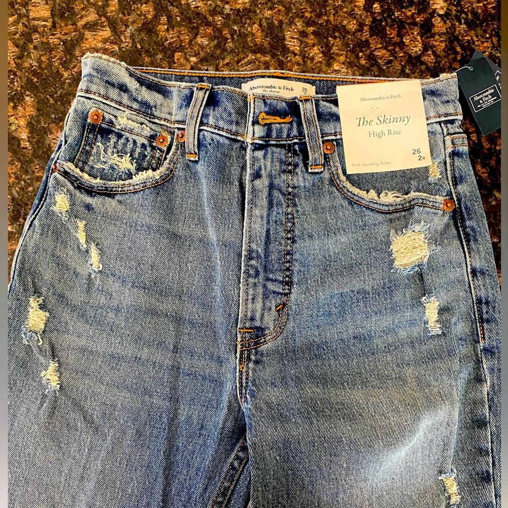 Brand new Abercrombie and Fitch skinny jeans